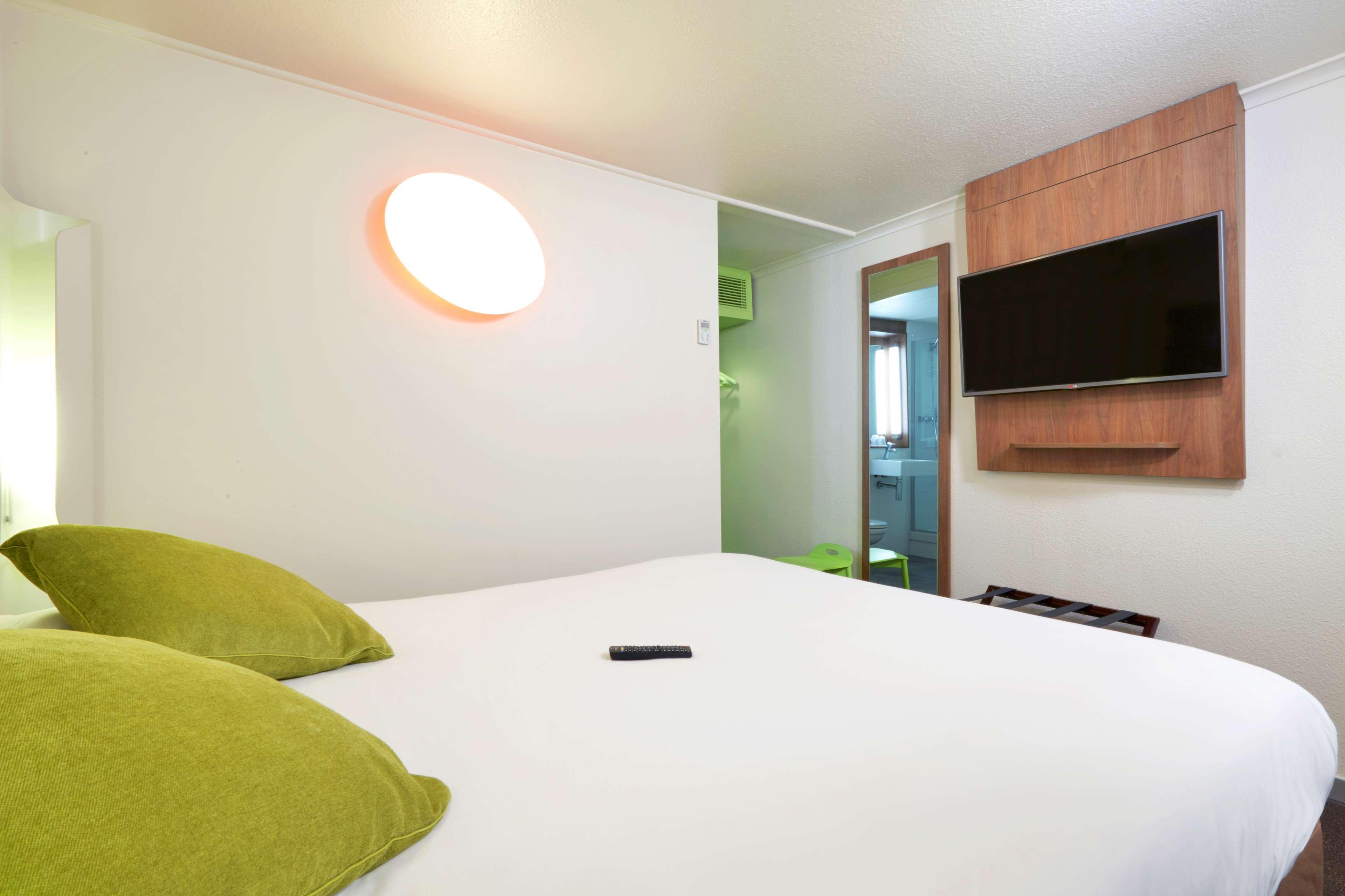 Campanile Montesson - Le Vesinet Hotell Eksteriør bilde