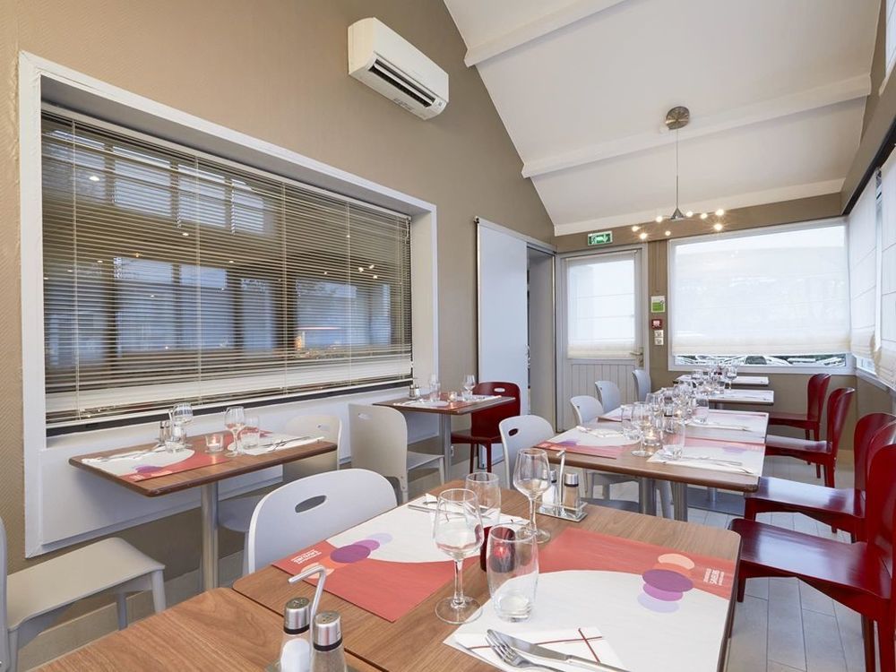 Campanile Montesson - Le Vesinet Hotell Restaurant bilde